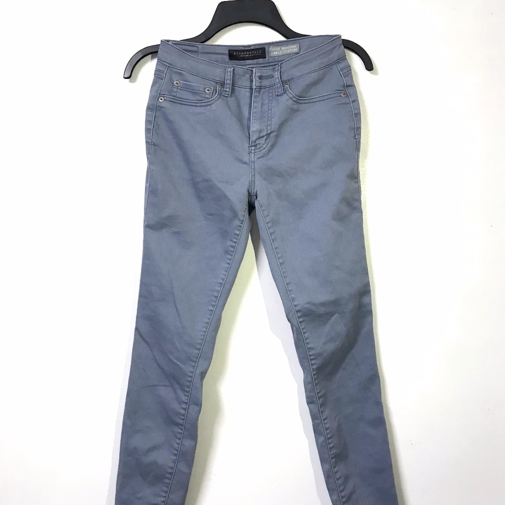 Aeropostale High Waisted Blue Jeans/Jeggings
